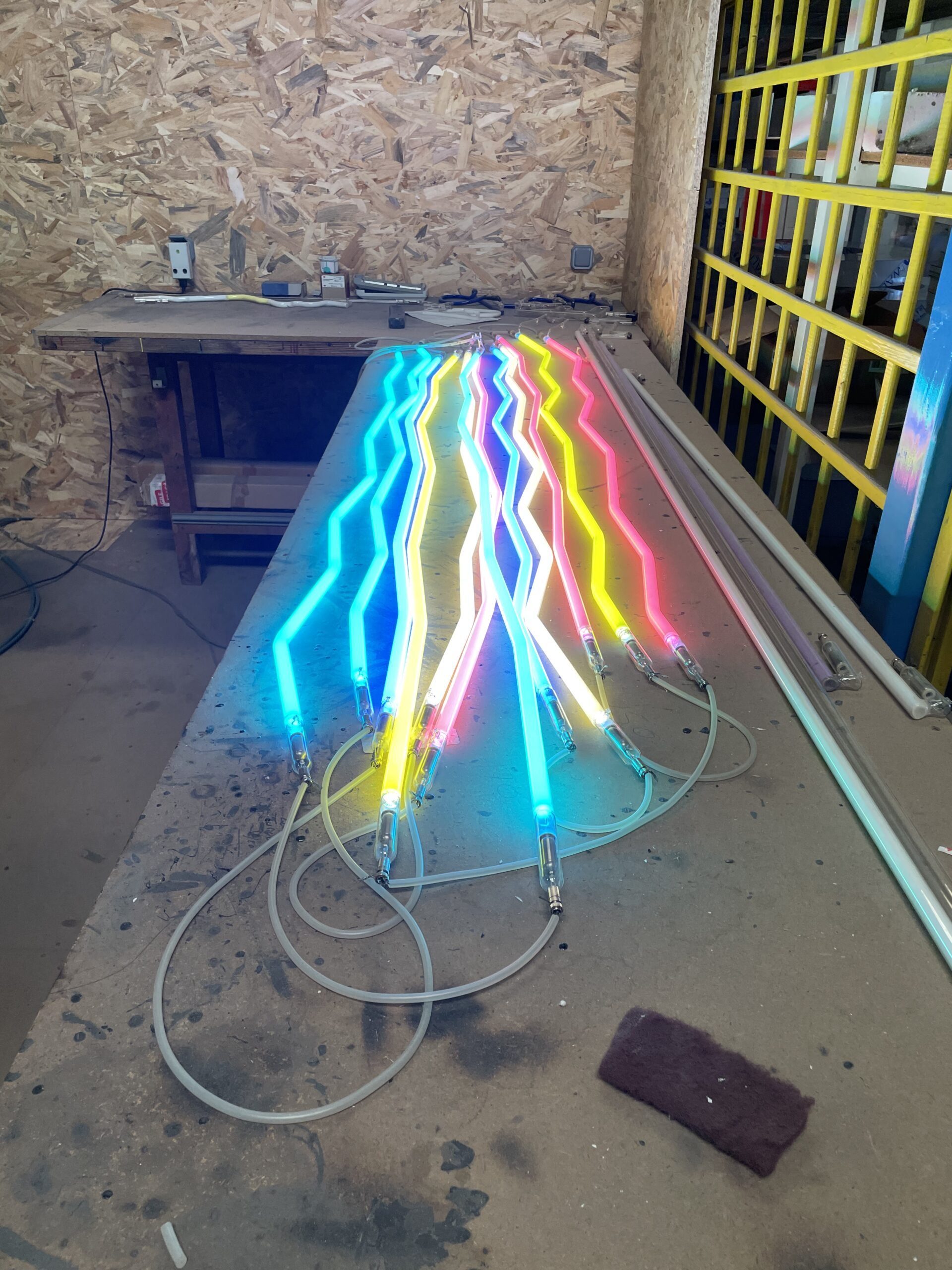 neon quentin chabrillac